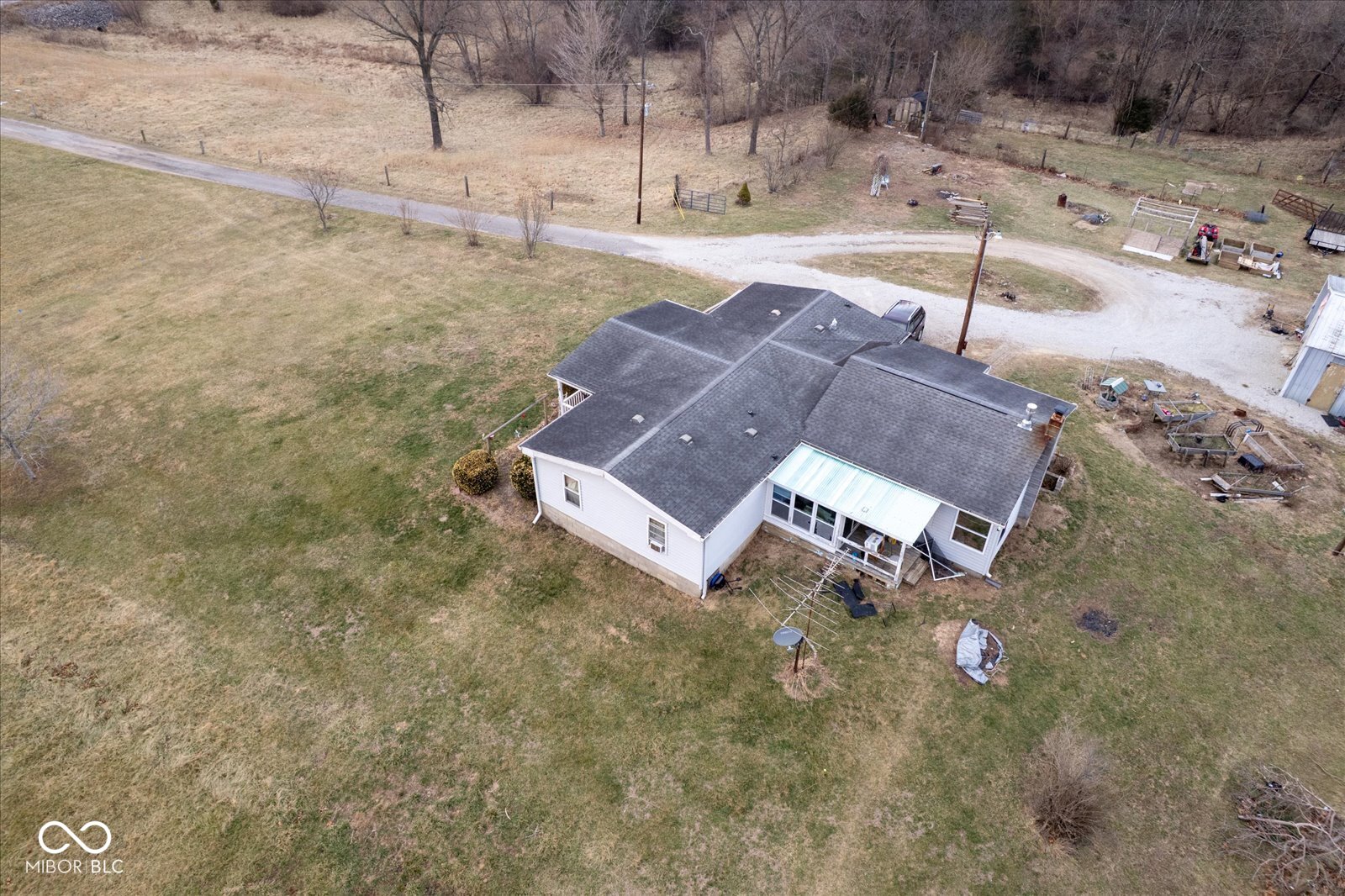 8799 South Nineveh Road Nineveh, IN 46164 - Photo 17 of 44