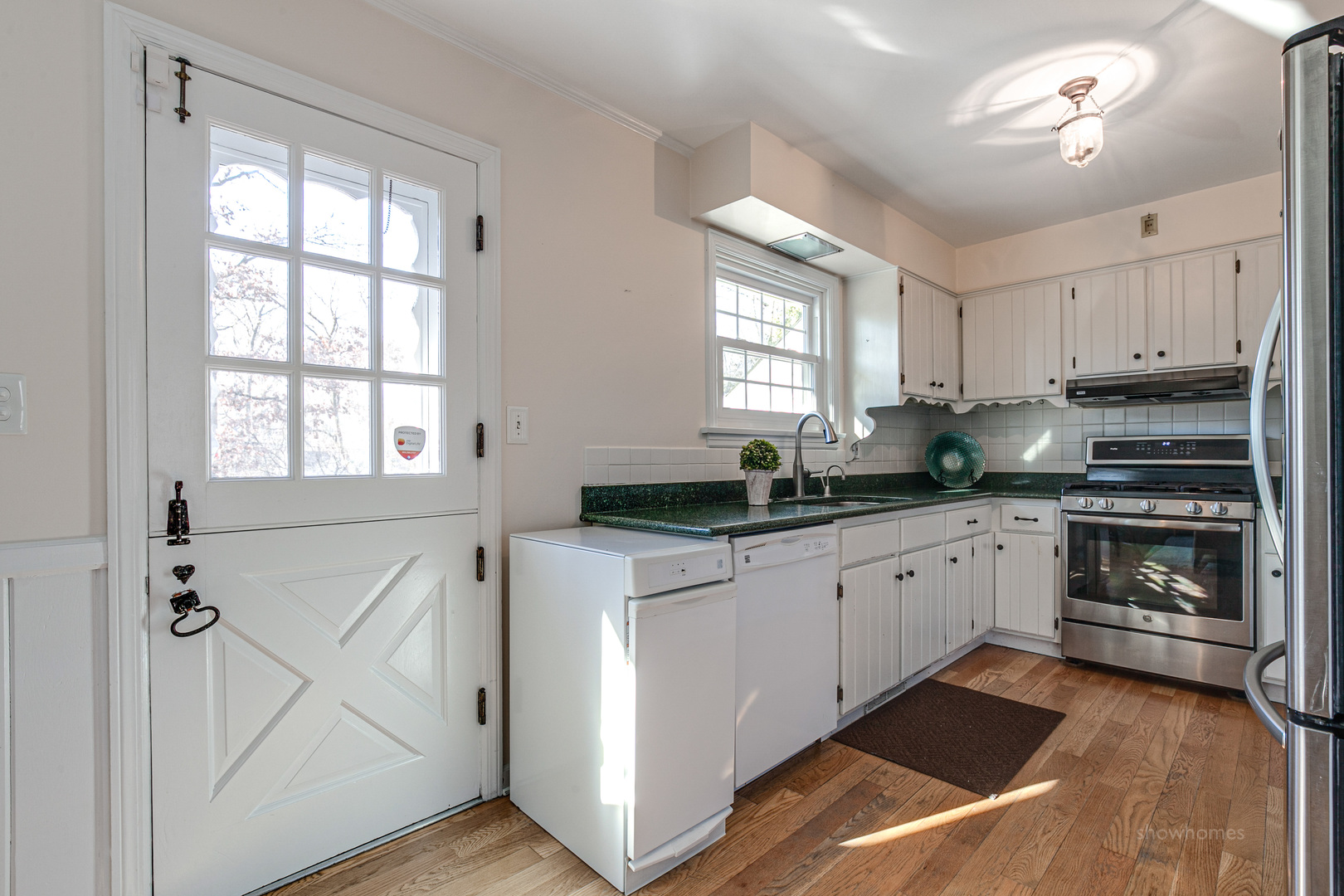 381 South St Marys Road Libertyville, IL 60048 - Photo 12 of 32