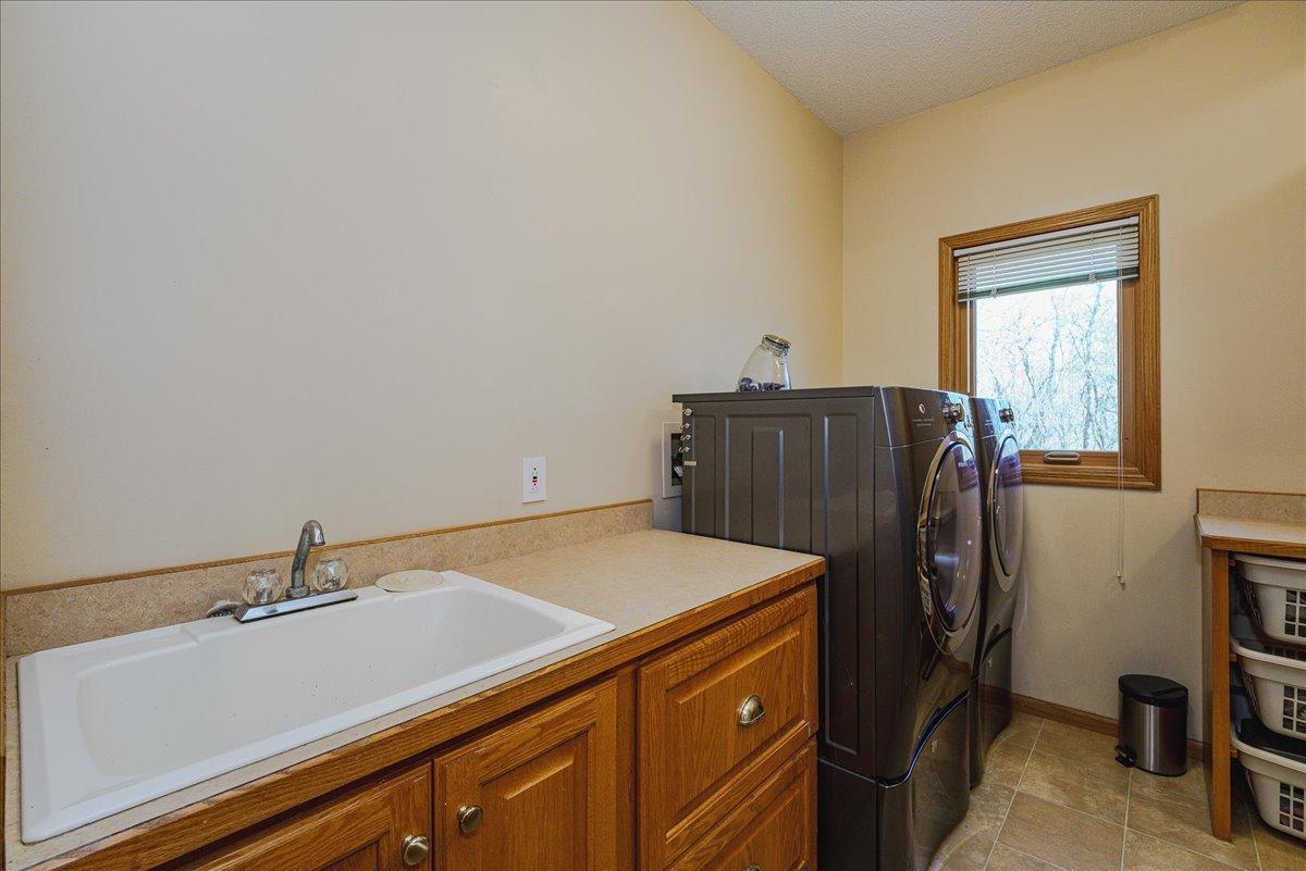 17743 Layton Path Lakeville, MN 55044 - Photo 33 of 108