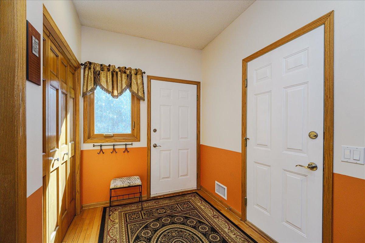 17743 Layton Path Lakeville, MN 55044 - Photo 35 of 108
