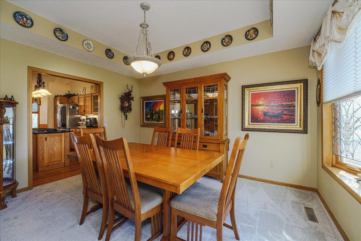17743 Layton Path Lakeville, MN 55044 - Photo 9 of 108