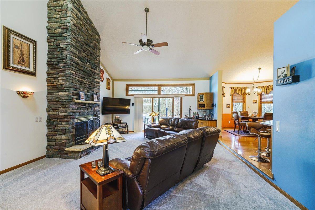 17743 Layton Path Lakeville, MN 55044 - Photo 10 of 108