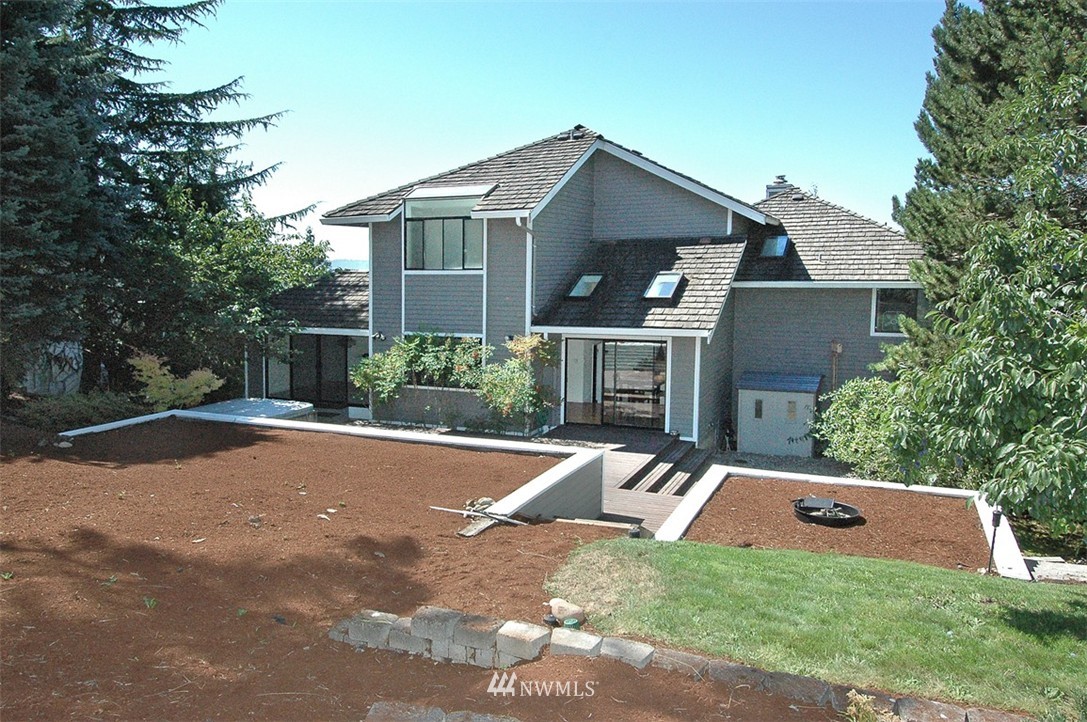 2816 Cedar Avenue South Renton, WA 98055 - Photo 3 of 17 Gallery Image 3