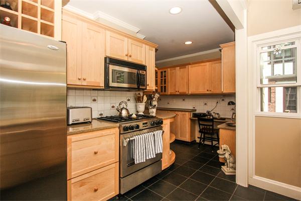 129 Dover Road Longmeadow, MA 01106 - Photo 12 of 30 Gallery Image 12