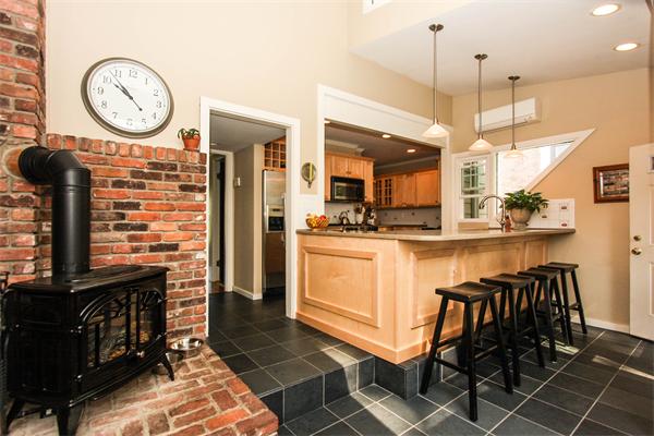 129 Dover Road Longmeadow, MA 01106 - Photo 10 of 30 Gallery Image 10