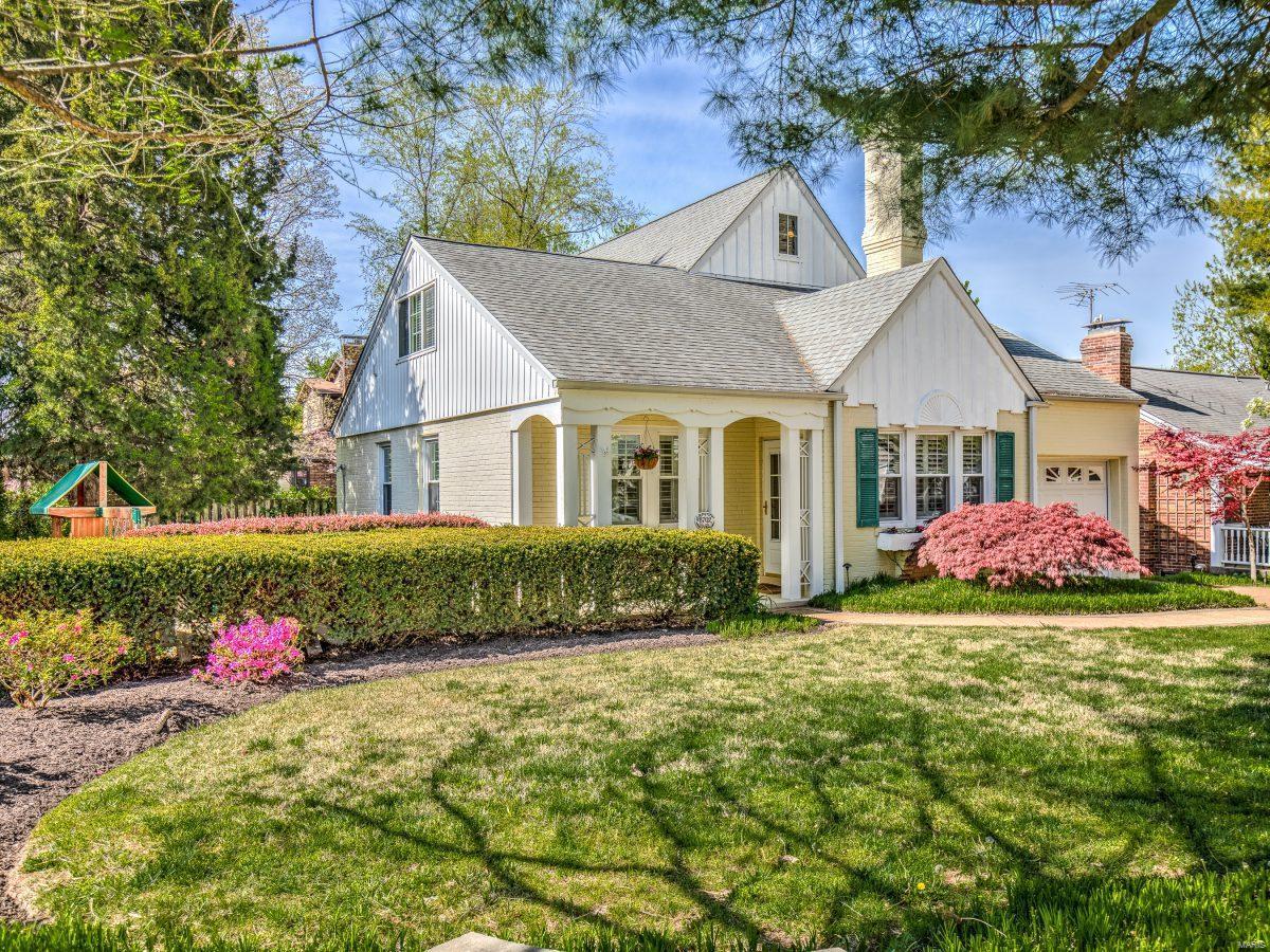 8702 Litzsinger Road St. Louis, MO 63144 - Photo 1 of 25 Gallery Image 1