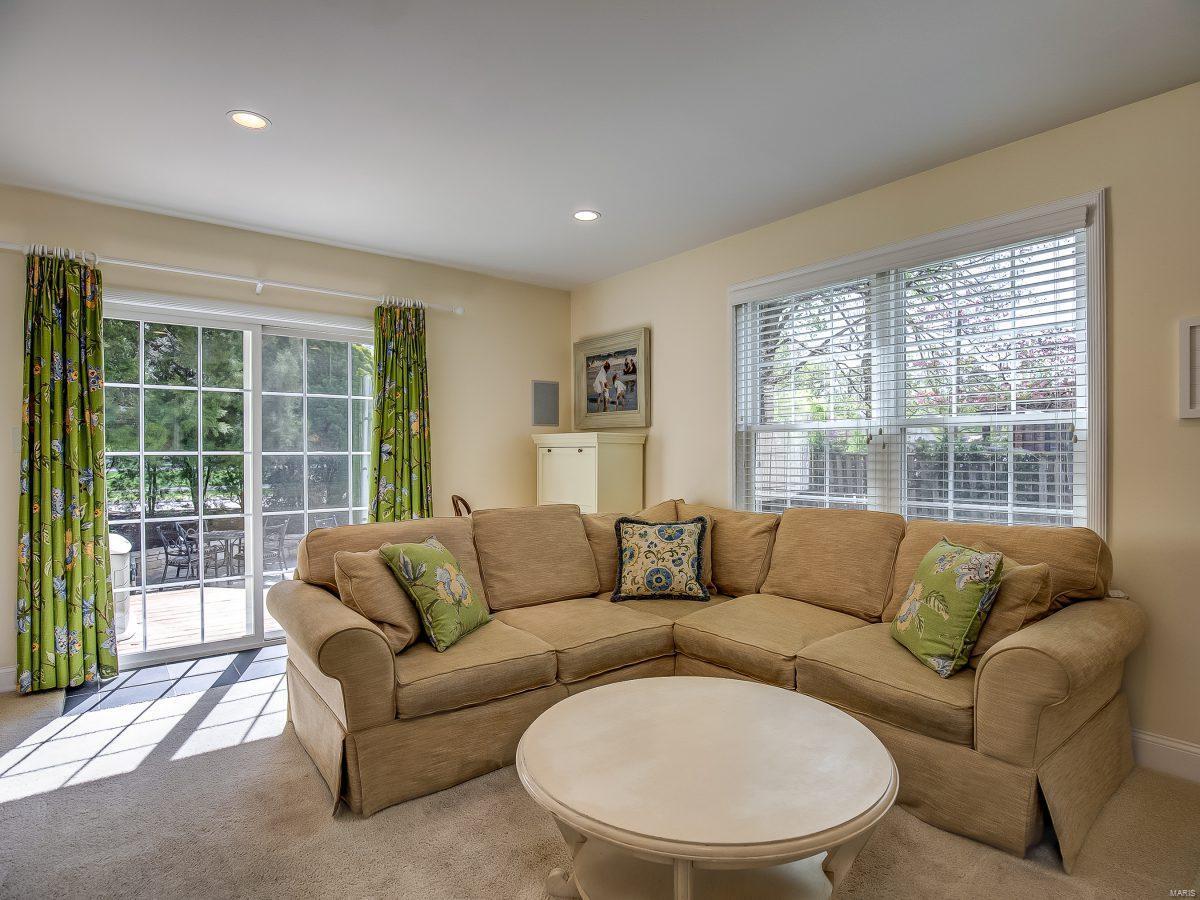 8702 Litzsinger Road St. Louis, MO 63144 - Photo 11 of 25 Gallery Image 11