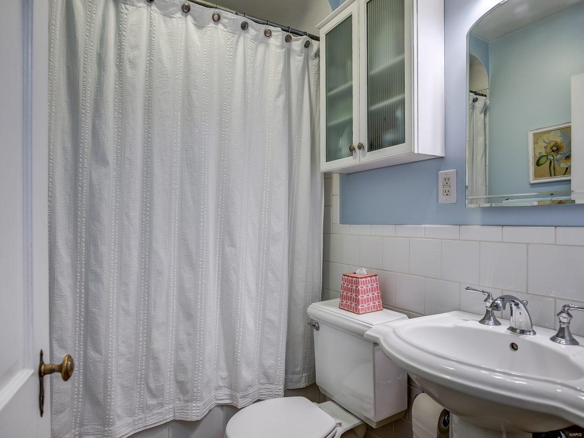 8702 Litzsinger Road St. Louis, MO 63144 - Photo 16 of 25 Gallery Image 16