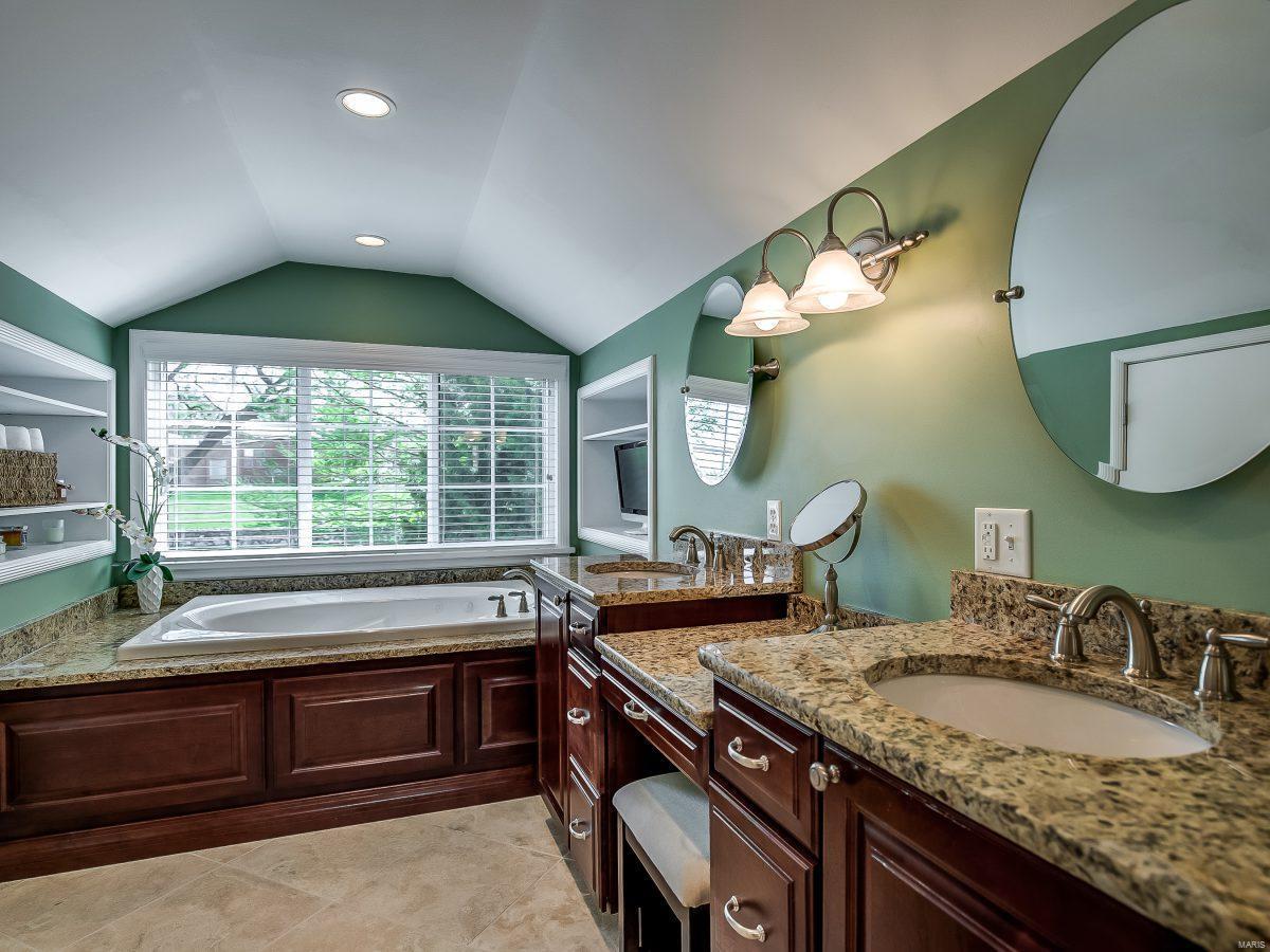 8702 Litzsinger Road St. Louis, MO 63144 - Photo 21 of 25 Gallery Image 21