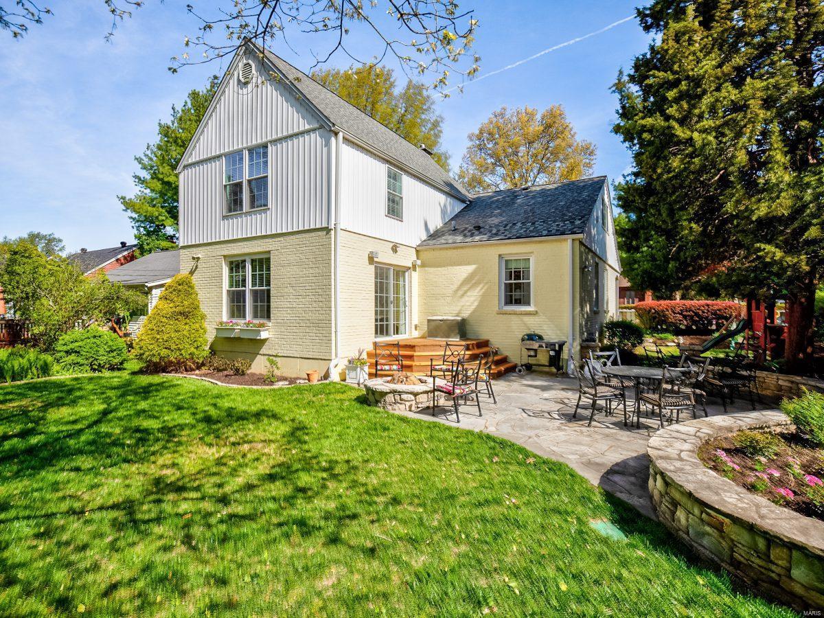 8702 Litzsinger Road St. Louis, MO 63144 - Photo 4 of 25 Gallery Image 4