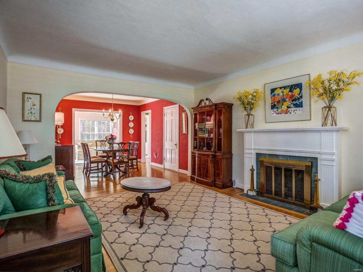 8702 Litzsinger Road St. Louis, MO 63144 - Photo 7 of 25 Gallery Image 7