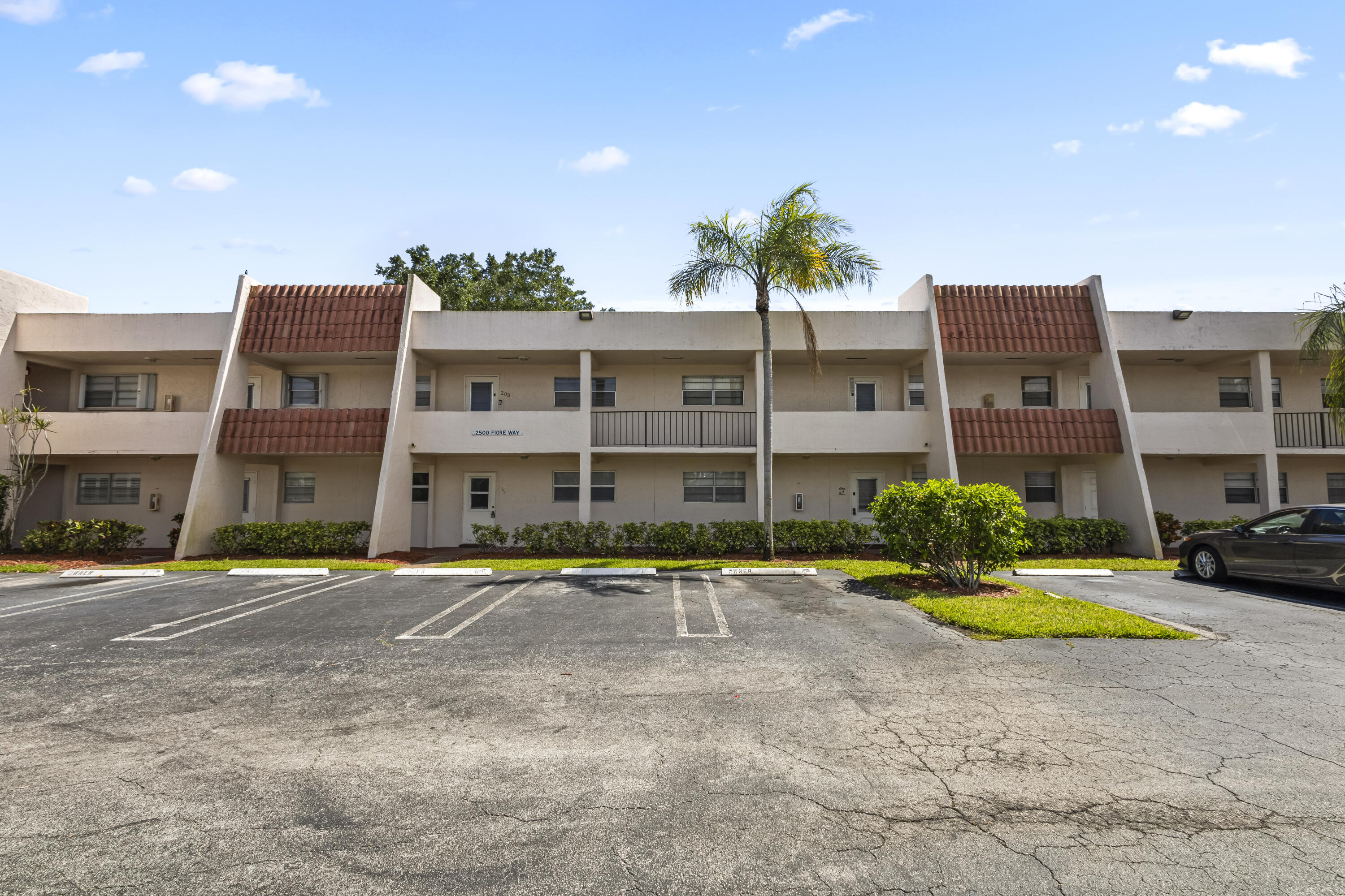 2500 Fiore Way, Unit 103 Delray Beach, FL 33445 - Photo 19 of 19 IMG_8785