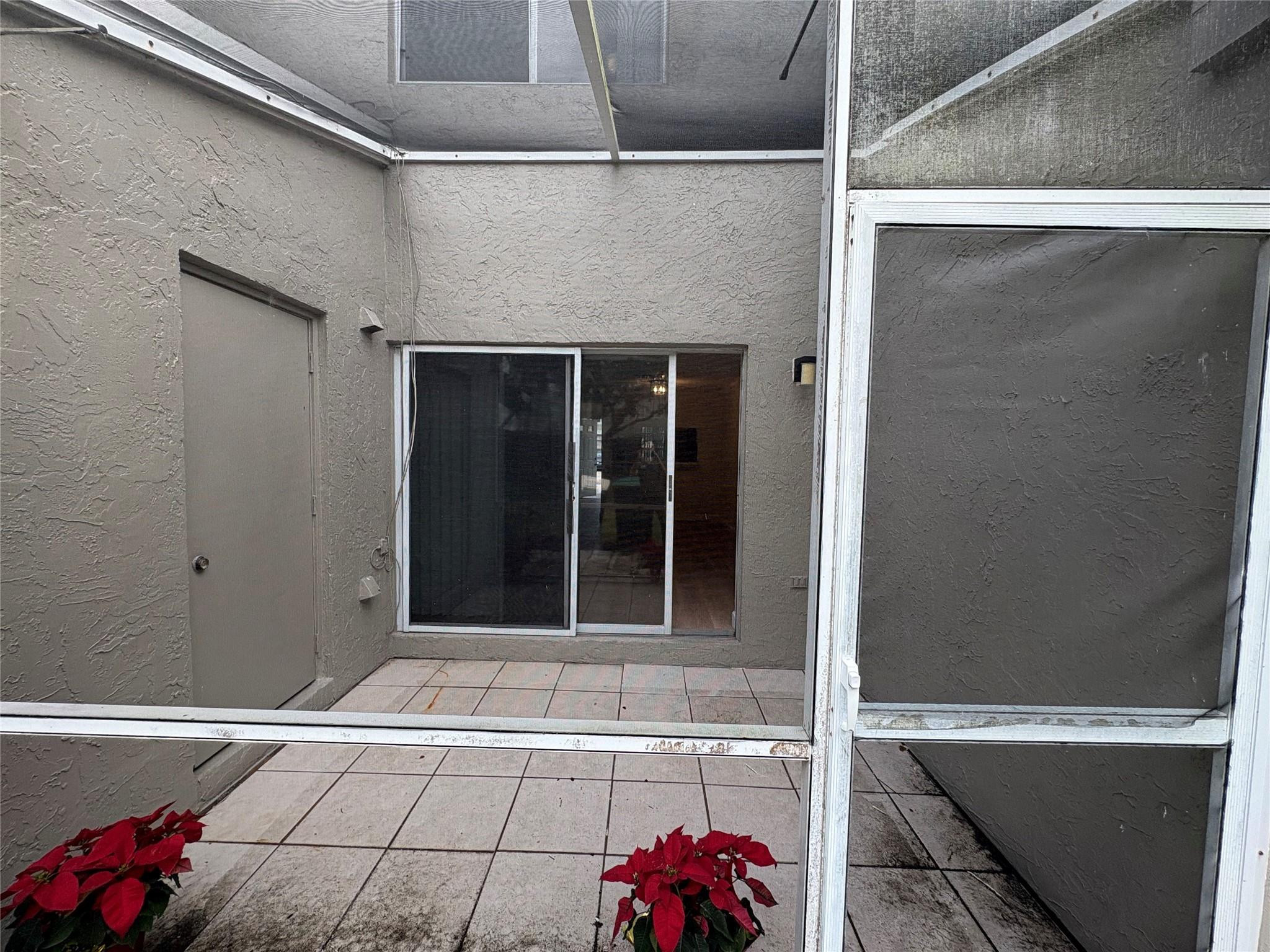 7835 Dixie Beach Circle, Unit 7835 Tamarac, FL 33321 - Photo 7 of 10 Photo 7