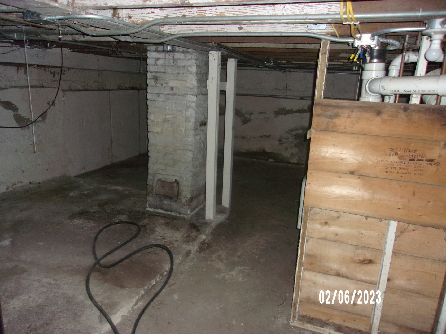 769 Kennedy Drive Kankakee, IL 60901 - Photo 12 of 15 a close view of water heater