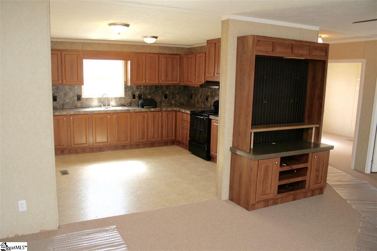 7 North McCauley Road Travelers Rest, SC 29690 - Photo 2 of 18