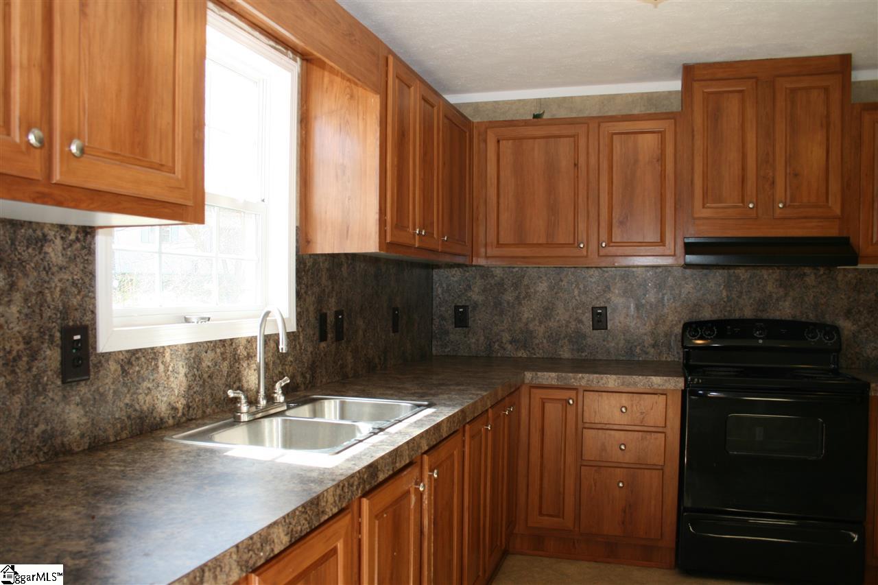 7 North McCauley Road Travelers Rest, SC 29690 - Photo 5 of 18