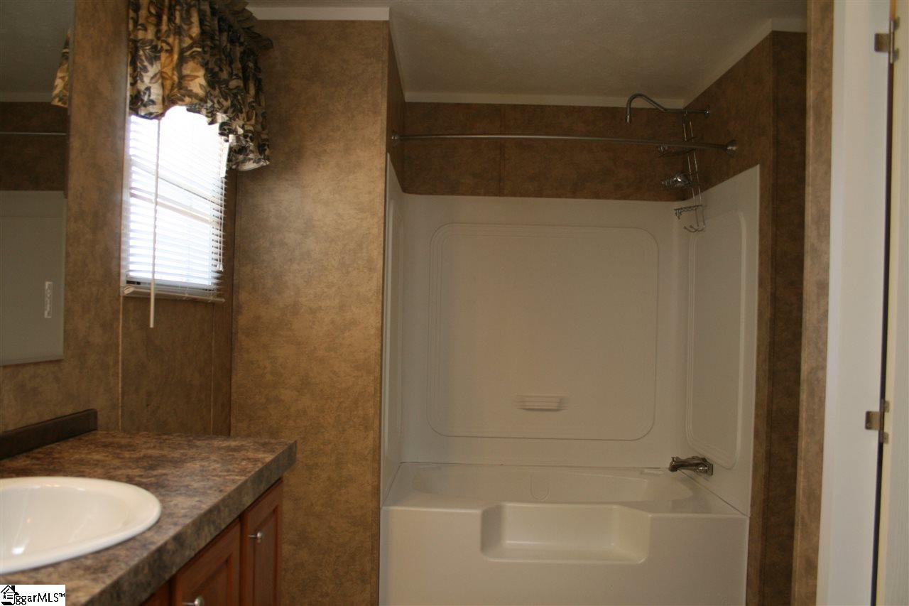 7 North McCauley Road Travelers Rest, SC 29690 - Photo 8 of 18
