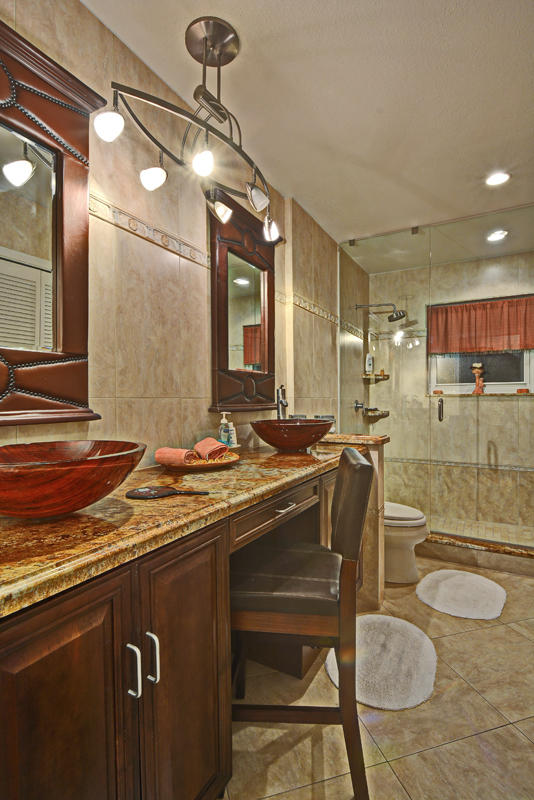 990 Southwest 18th Street Boca Raton, FL 33486 - Photo 14 of 22 Bathroom #2 ~ Renovated
