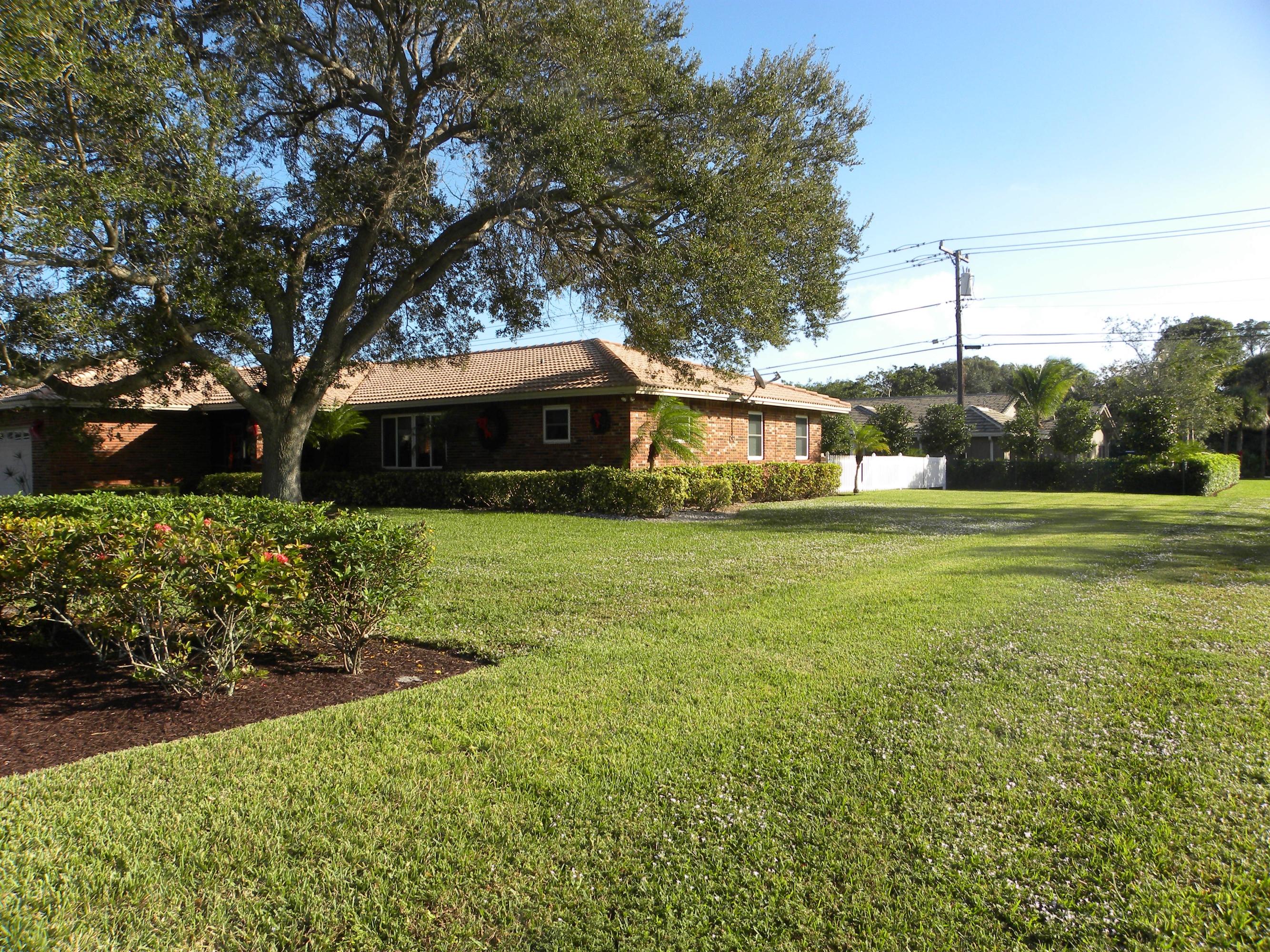 990 Southwest 18th Street Boca Raton, FL 33486 - Photo 22 of 22 Large Side Yard