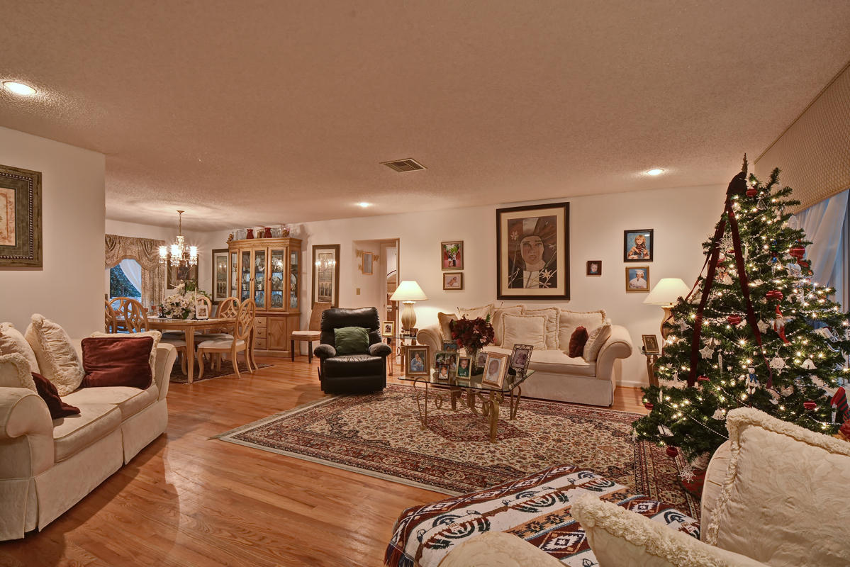 990 Southwest 18th Street Boca Raton, FL 33486 - Photo 5 of 22 Large Living Room