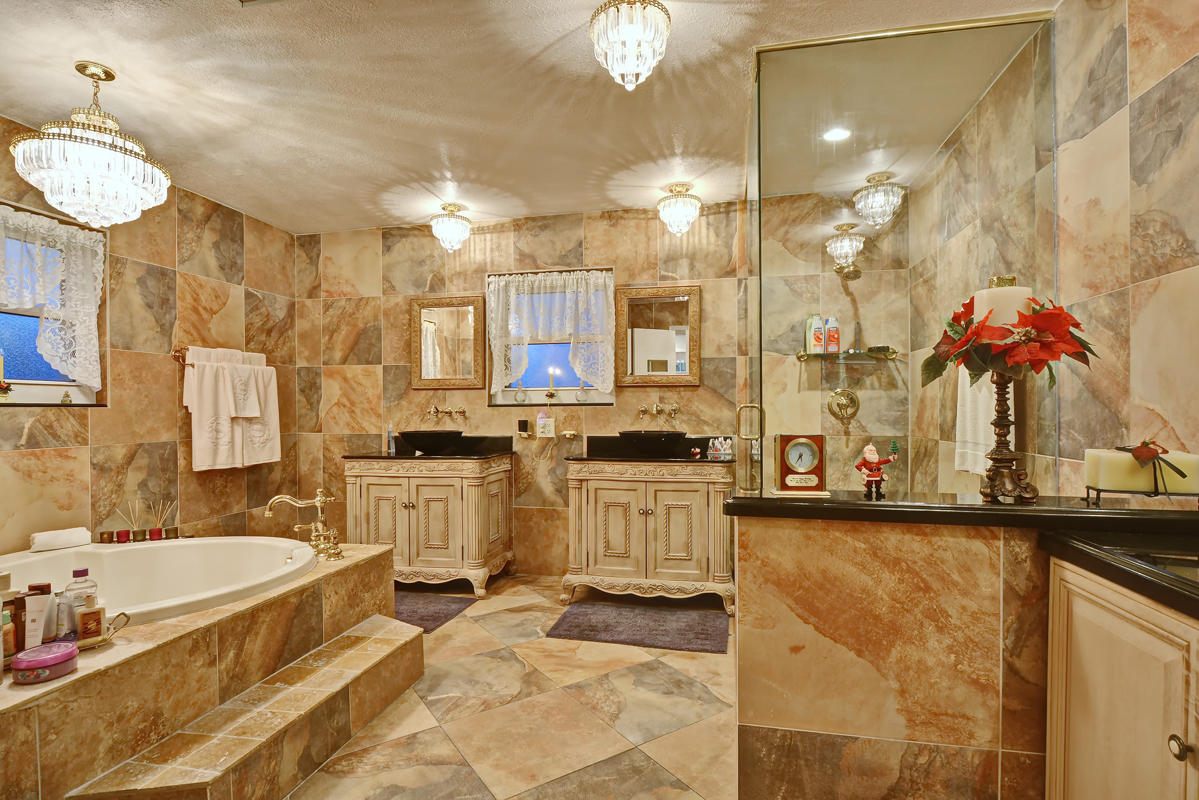 990 Southwest 18th Street Boca Raton, FL 33486 - Photo 9 of 22 Beautifully Renovated Master Bathroom