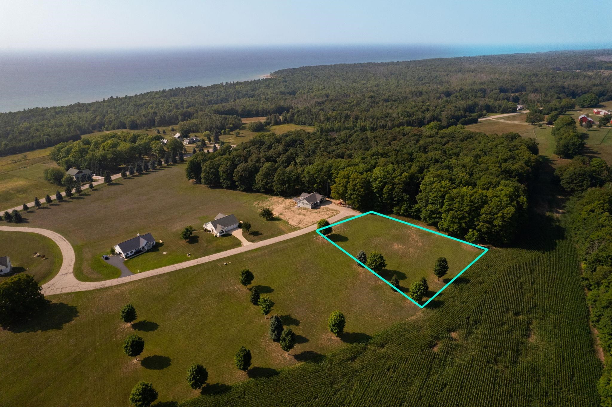 13 Sunset Rdg Drive Charlevoix, MI 49720 - Photo 4 of 20