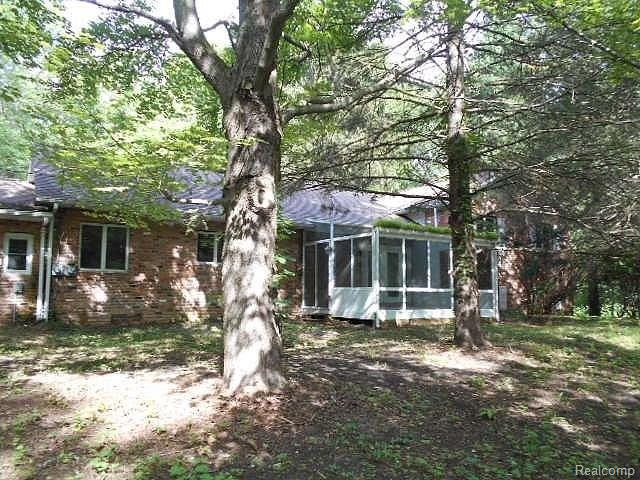 13420 Riker Road Chelsea, MI 48118 - Photo 5 of 37 DSCN1585.JPG