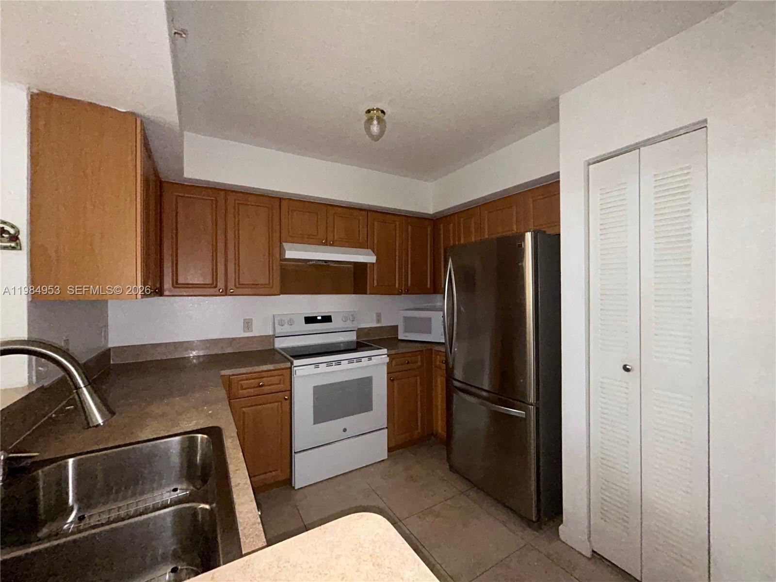 15470 Southwest 284th Street, Unit 3103 Homestead, FL 33033 - Photo 2 of 12