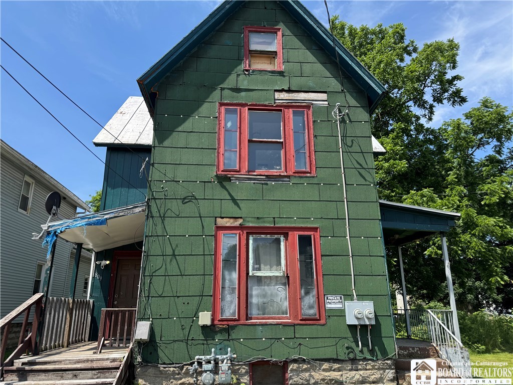 809 Cherry Street Jamestown, NY 14701 - Photo 2 of 14