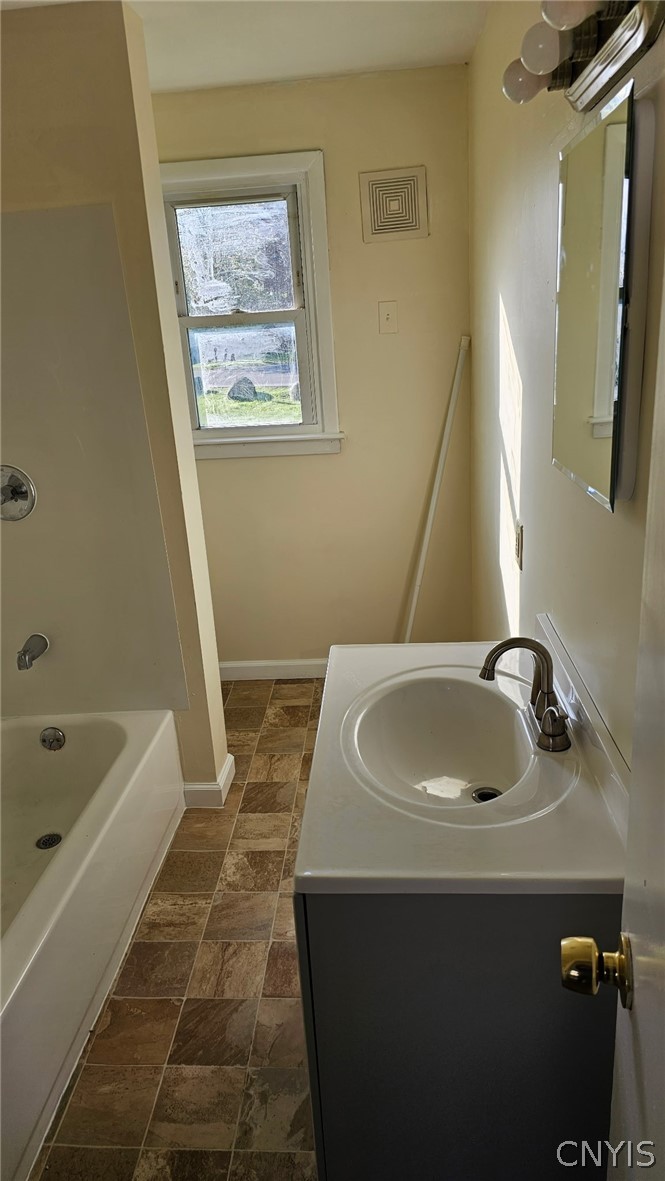 130 Old Liverpool Road Salina, NY 13088 - Photo 5 of 9