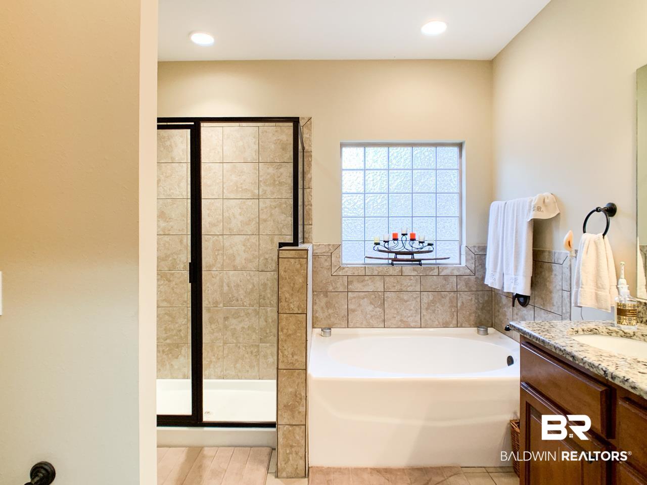7329 Raintree Lane Gulf Shores, AL 36542 - Photo 19 of 40 On Suite Master Bath