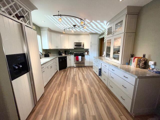 67 Rio Street Rancho Mirage, CA 92270 - Photo 12 of 31 Kitchen