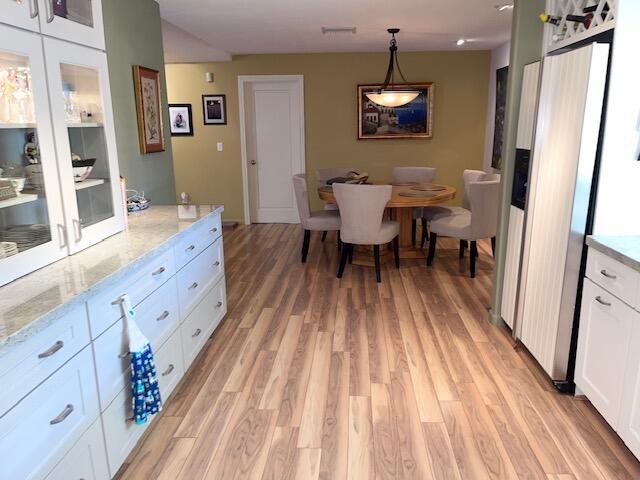 67 Rio Street Rancho Mirage, CA 92270 - Photo 14 of 31 Kitchen