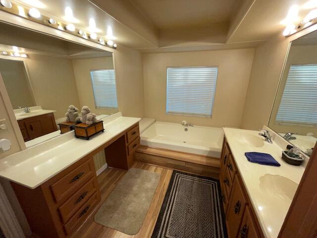 67 Rio Street Rancho Mirage, CA 92270 - Photo 26 of 31 Master Bath