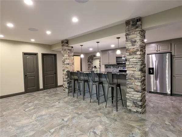 $1,695,000 | 22785 South Renner Road, Spring Hill, KS 66083