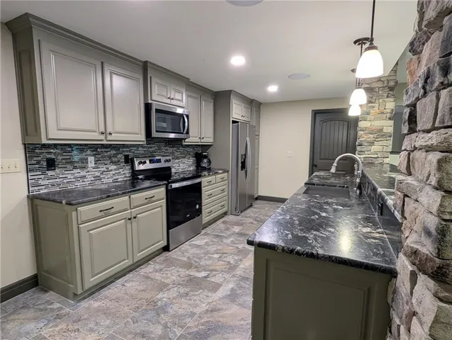 $1,790,000 | 22785 South Renner Road, Spring Hill, KS 66083