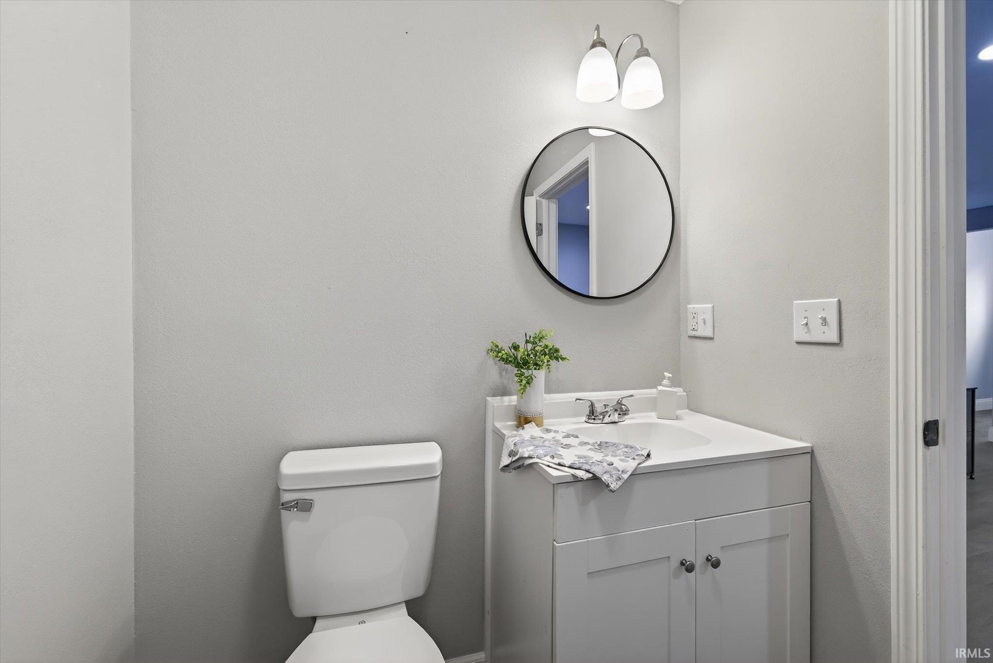 178 7th Street Southeast Linton, IN 47441 - Photo 17 of 36