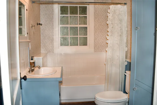 $325,000 | 623 Walnut Street, Columbus, TX 78934