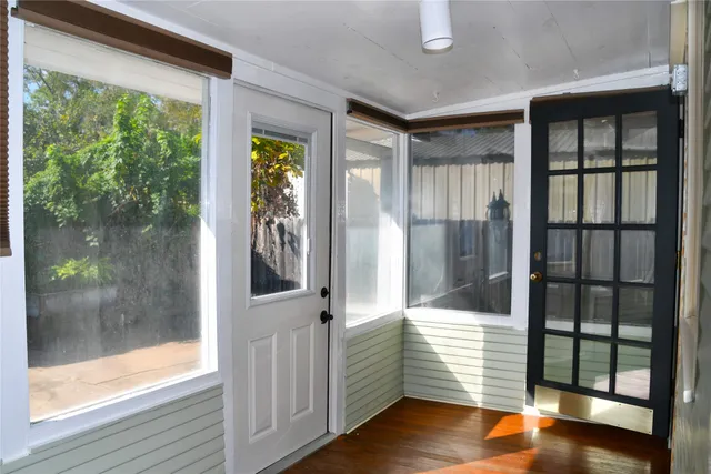 $325,000 | 623 Walnut Street, Columbus, TX 78934