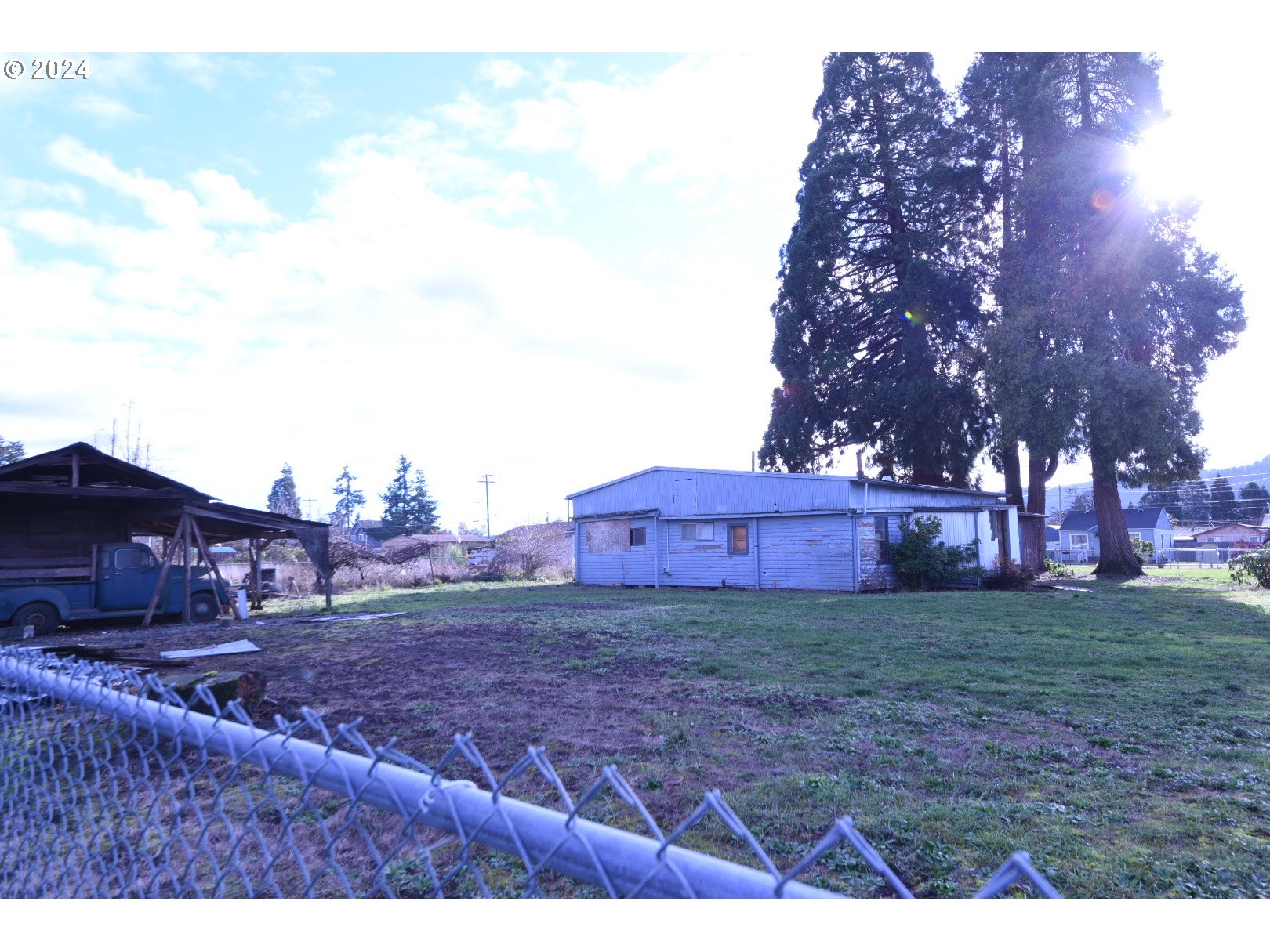 3720 Virginia Avenue Springfield, OR 97478 - Photo 5 of 6 a view of a back yard