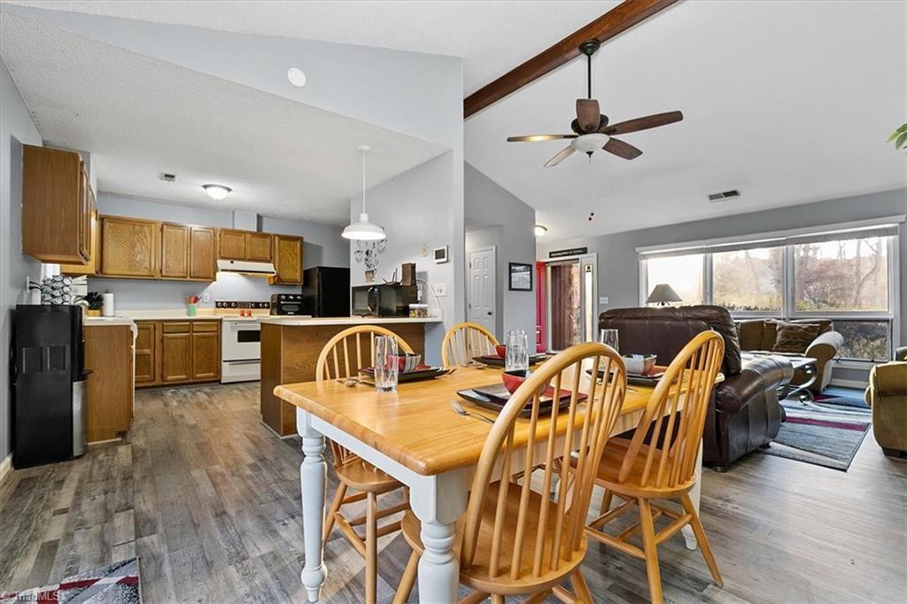 5506 Salem View Road Pfafftown, NC 27040 - Photo 13 of 43 Kitchen and dining room