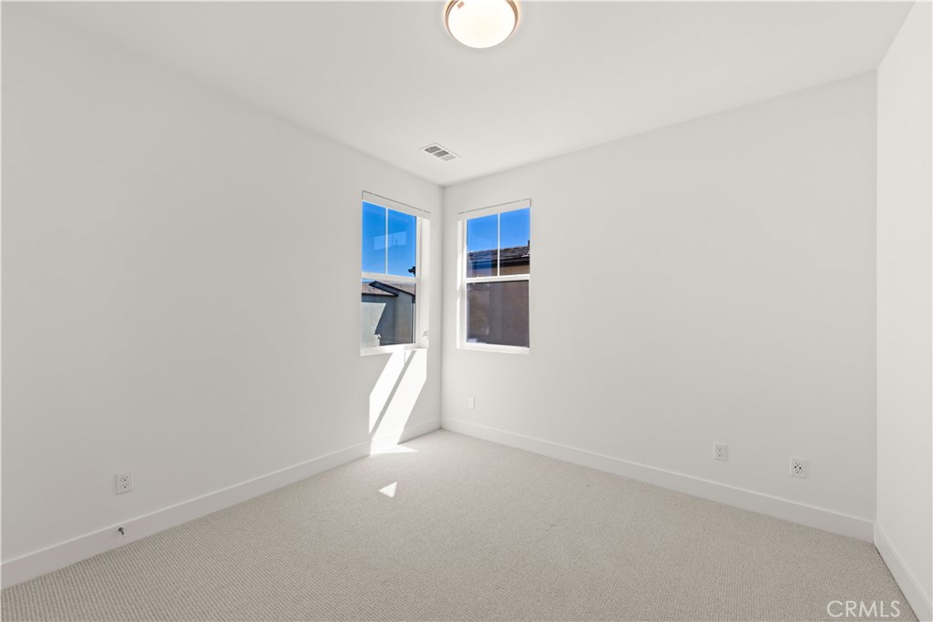372 Baluster Irvine, CA 92618 - Photo 19 of 36
