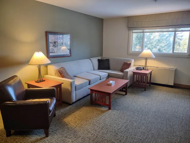 $129,000 | 228 East Mountain Road, Unit D GRAND HOTEL 223 I (MORAN), Killington, VT 05751