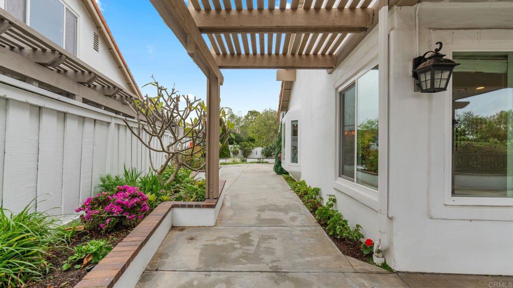 4169 Rhodes Way Oceanside, CA 92056 - Photo 38 of 47