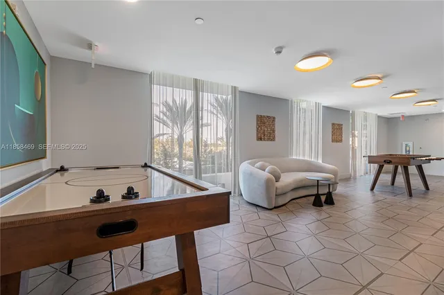 $3,854 | 4 North Federal Highway, Unit 255, Dania Beach, FL 33004