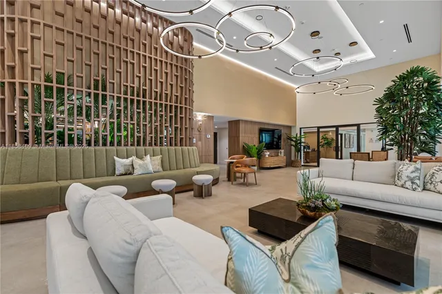 $3,854 | 4 North Federal Highway, Unit 255, Dania Beach, FL 33004