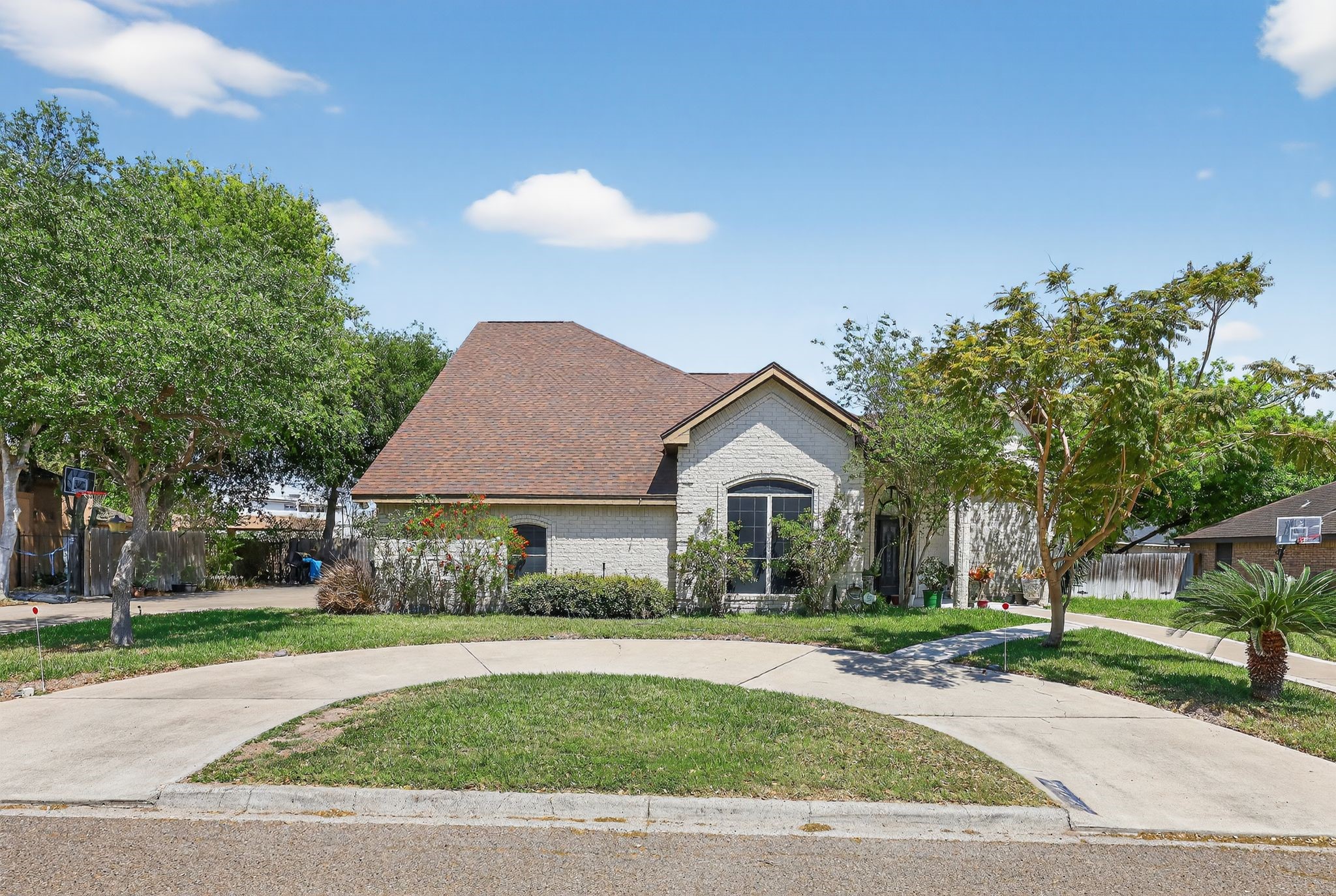 901 Royal Street Edinburg, TX 78539 - Photo 2 of 30 a front view of a house with a yard