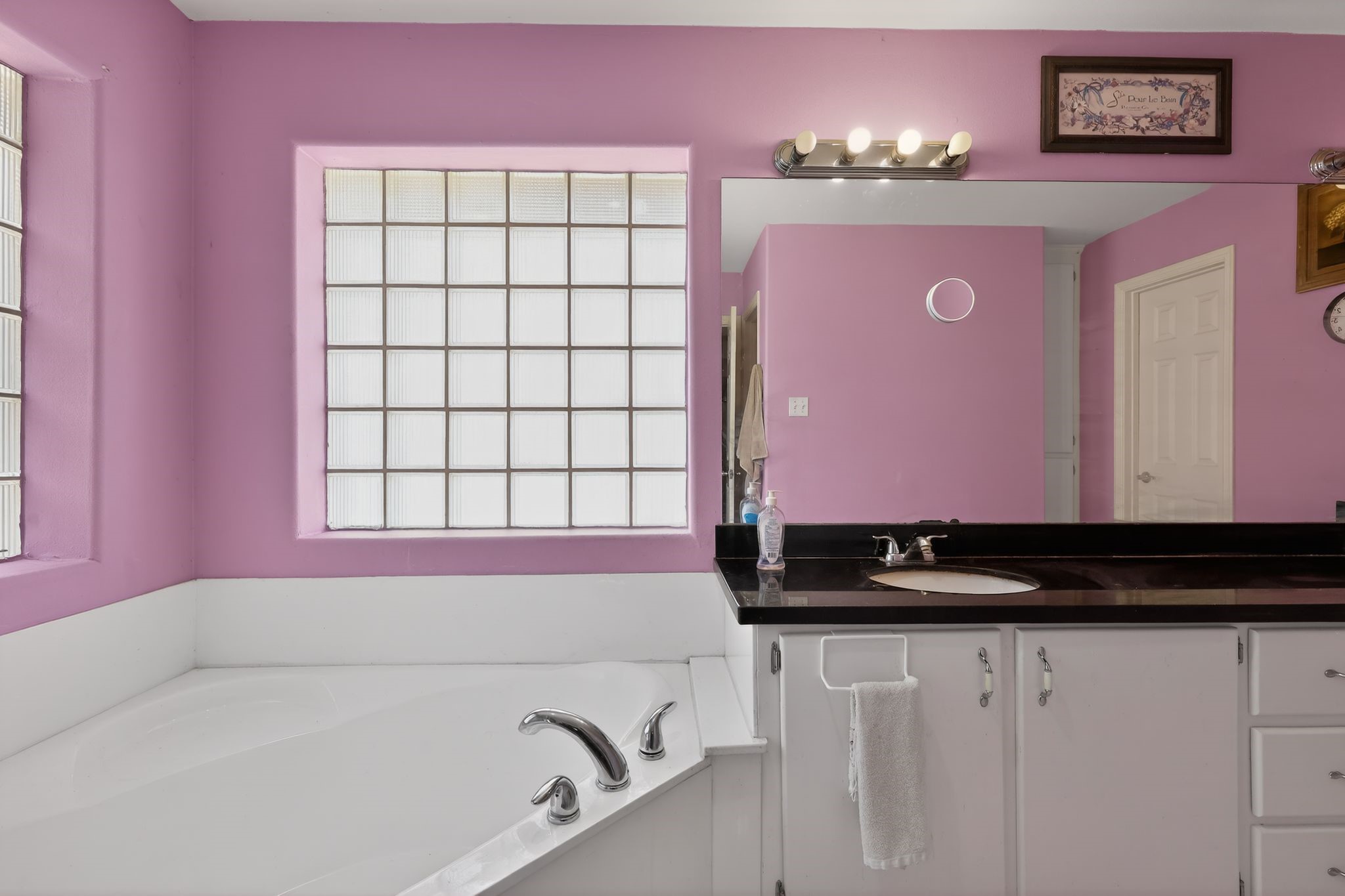 901 Royal Street Edinburg, TX 78539 - Photo 26 of 30 a bath room with a window