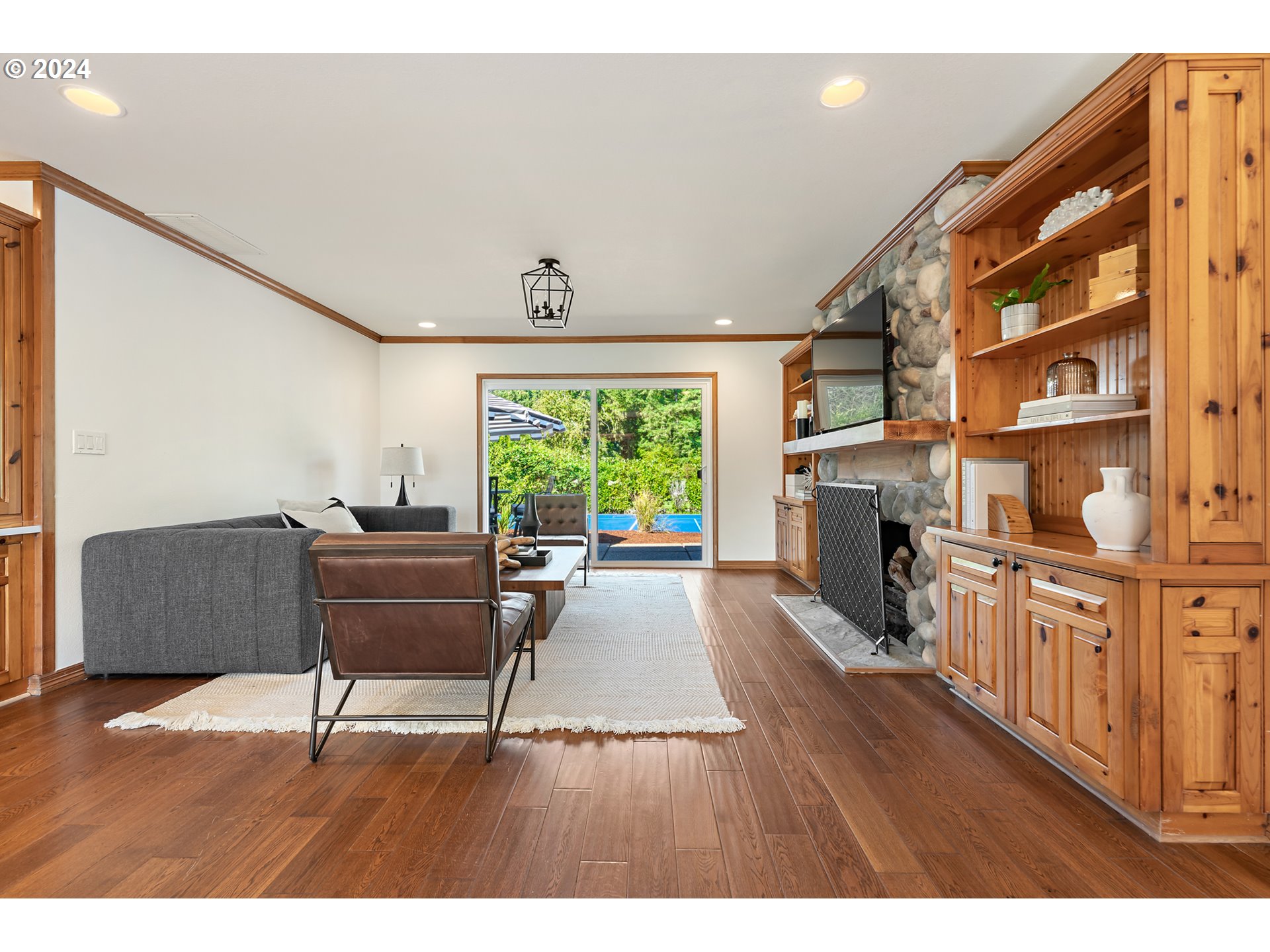 28727 Southwest Grahams Ferry Road Wilsonville, OR 97070 - Photo 12 of 48