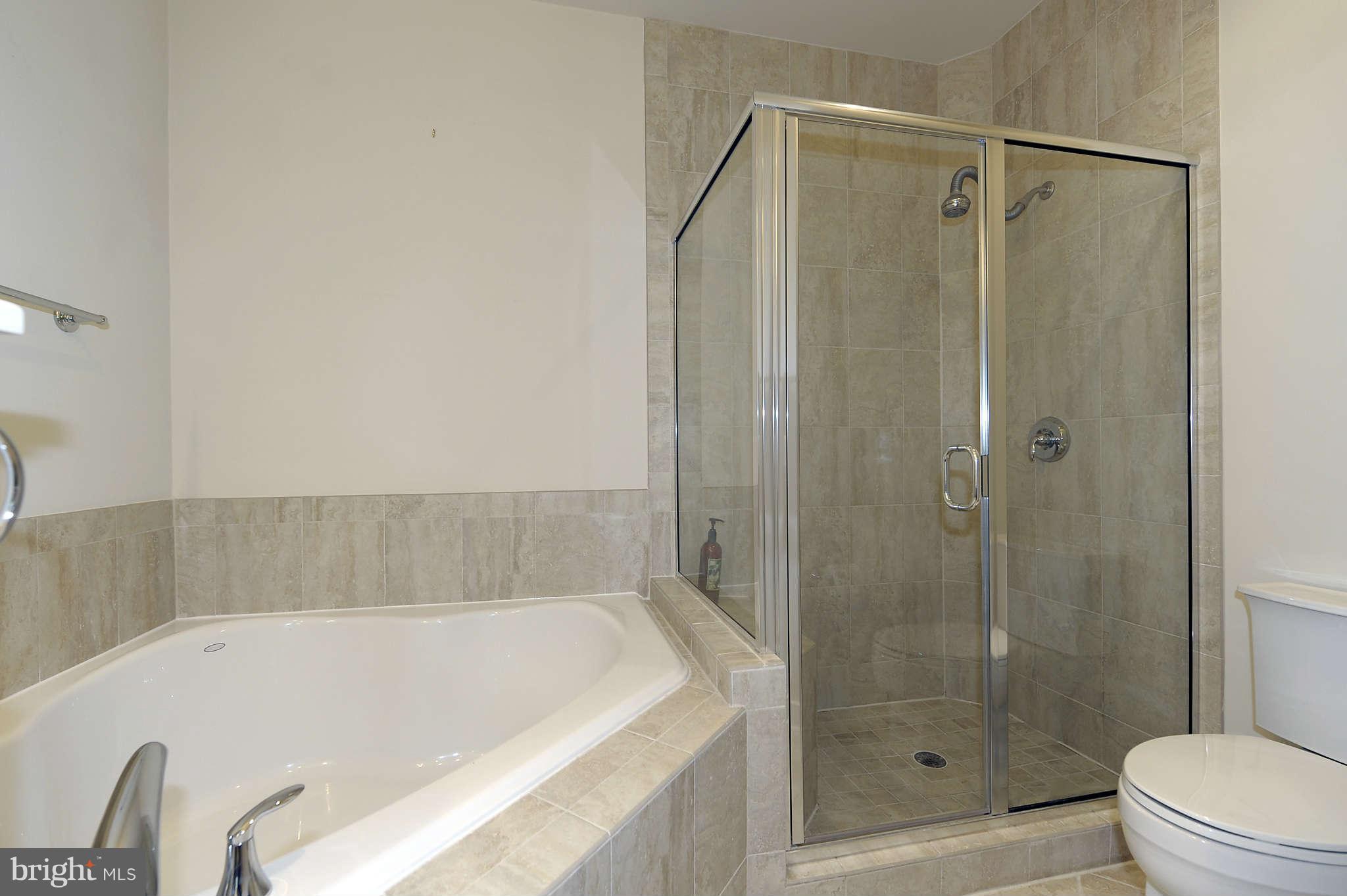 2729 Cassedy Street Silver Spring, MD 20910 - Photo 16 of 29 Bath (Master)